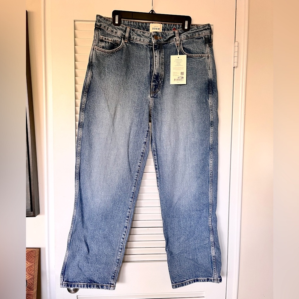 NWT L’iconique droit jeans by Sézane! Mid-blue wash, straight leg, size 44/12.